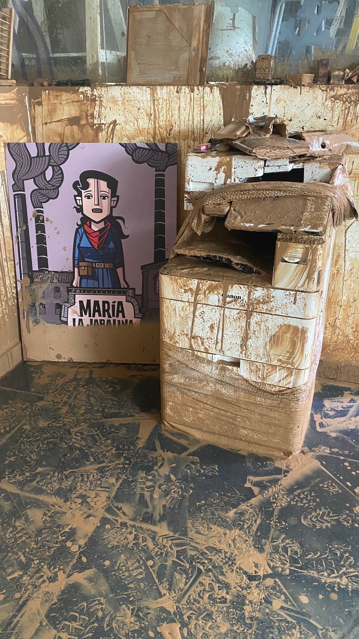 La Grúa Estudio la dupla creativa consagrada al mundo del cómic que ilustrar la realidad y las consecuencias de la DANA