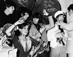 LA HISTORIA DE LOS BEATLES CUANDO LLEGARON A MADRID