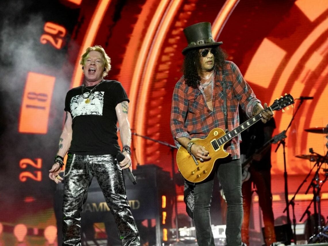 Glastonbury 2023: Guns N' Roses play 'Welcome to the Jungle'
