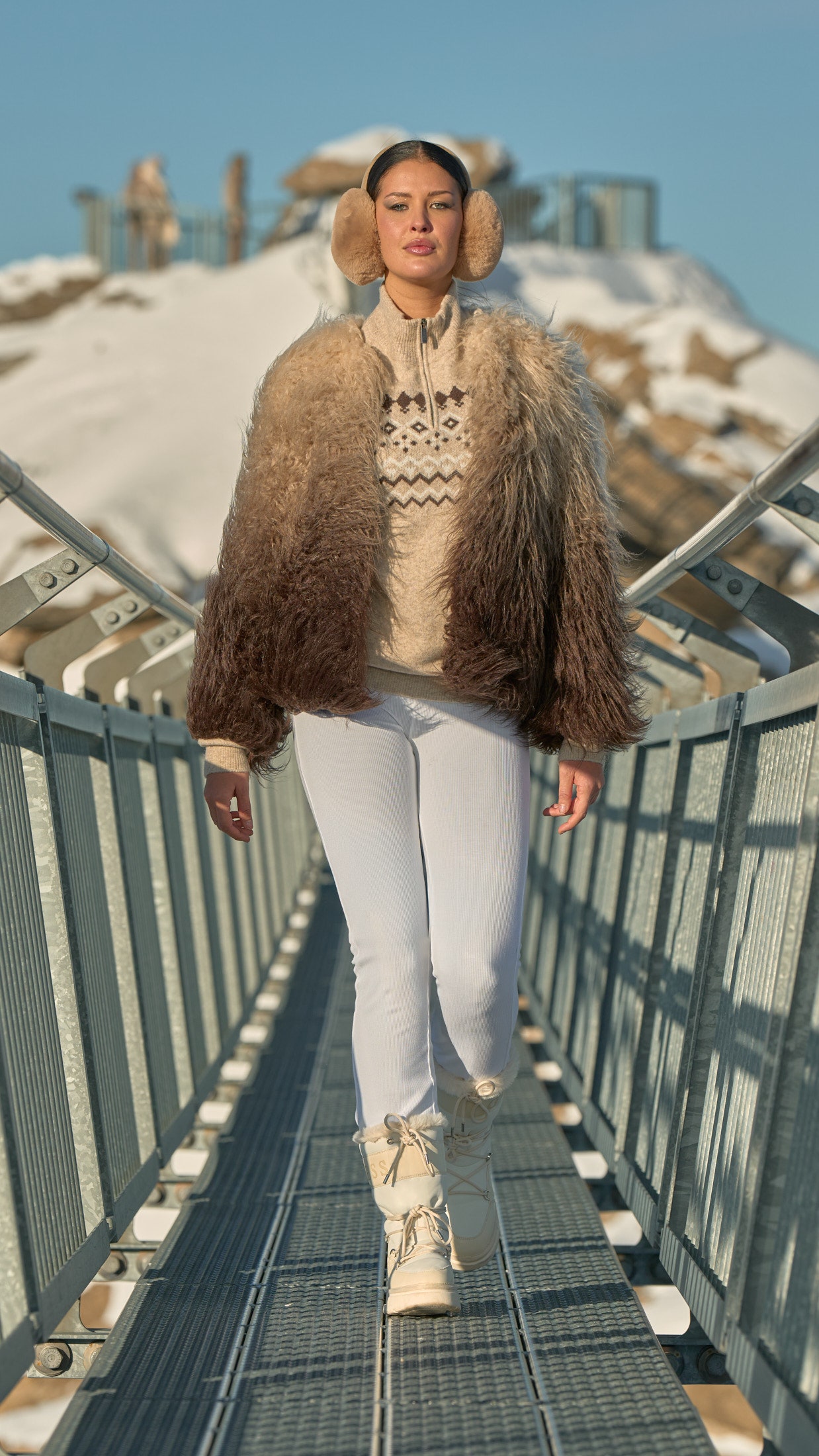 Las botas de nieve ms calientes y 'cool' de la temporada las hemos visto en el desfile de Guess