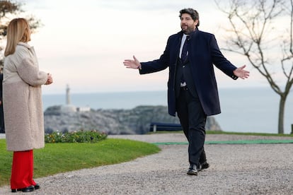 Llegada del presidente de Murcia, Fernando López Miras.