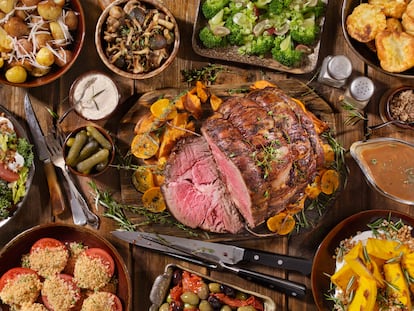 Roast Beef Feast with Yorkshire Pudding, Potatoes, Broccoli, Salad and Gravy