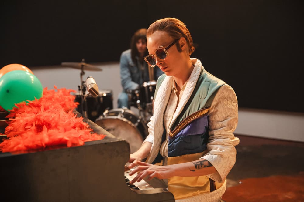 Cara Delevingne plays Elton John in Step Into Christmas video | The ...