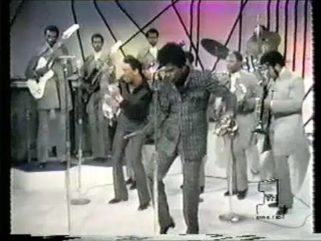 SOLO NOVENTA MINUTOS DESPUÉS DE LA NOCHEBUENA MORÍA JAMES BROWN