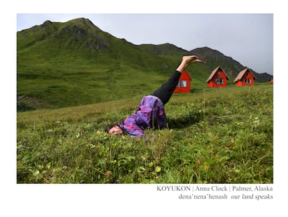 La joven Anna Clock, de Palmer, Alaska, hablante de koyukon, que tiene unos 300 hablantes en total.