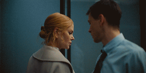 Nicole Kidman dándole un beso a un actor en su nueva película Nicole Kidman besando a su pasante en una de las escenas de la nueva película Babygirl.- Blog Hola Telcel