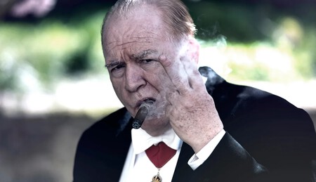 Brian Cox como Churchill