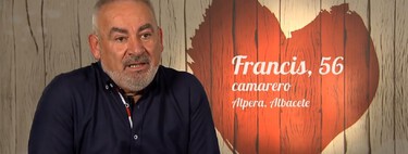'First Dates', esta soltera rusa impresiona a su cita haciéndole un baile exótico. "Es inevitable ver los pechotes" 