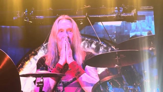 IRON MAIDEN - Simon Dawson sostituirà Nicko McBrain per gli show del ...