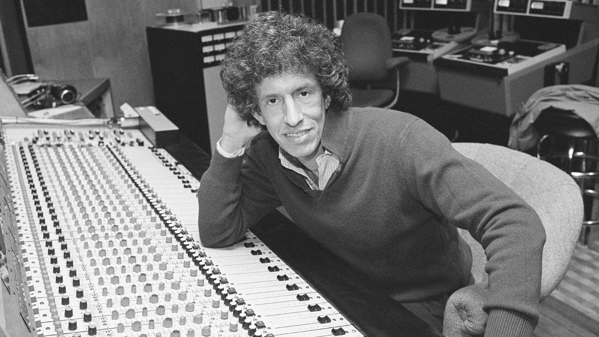 Fallece Richard Perry, el productor que unió a los Beatles y dejó ...