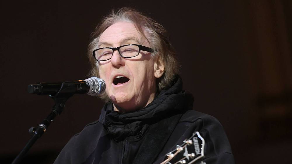 Denny Laine, of Paul McCartney's Wings and Moody Blues, Dies at 79