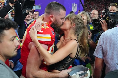 Taylor Swift y Travis Kelce en la final de la Super Bowl, celebrad el 11 de febrero de 2024 en Las Vegas. 