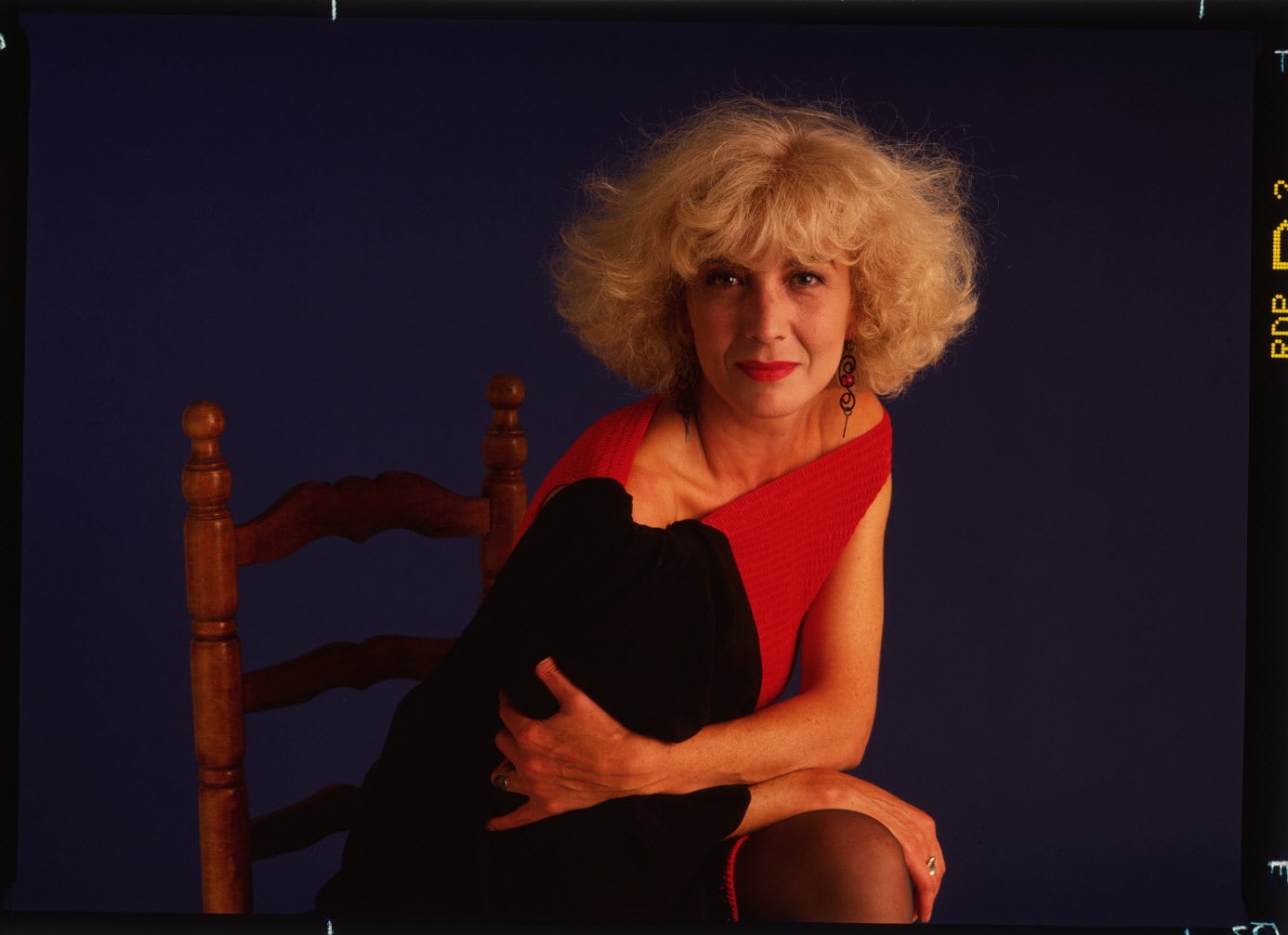 La actriz Marisa Paredes posa durante una entrevista para EL PAÍS SEMANAL, el 20 septiembre de 1991.