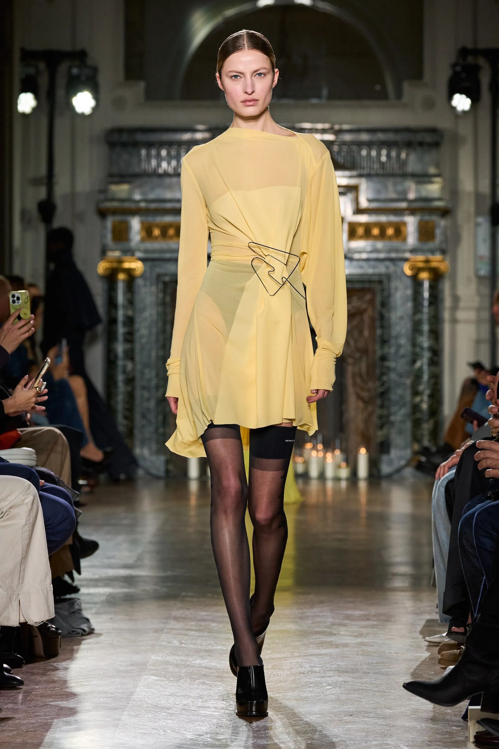 Victoria Beckham otoñoinvierno 20242025