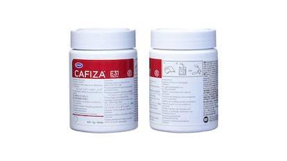 Pastillas para cafetera sobre fondo blanco