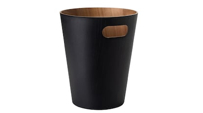 rebajas en papeleras de oficina confeccionadas en madera.