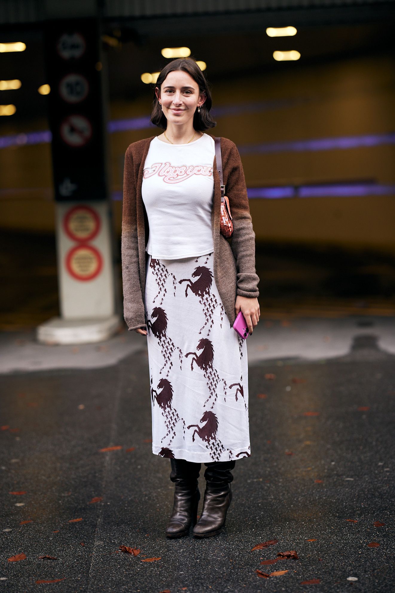 jersey marron chocolate una tendencia de invierno 2025