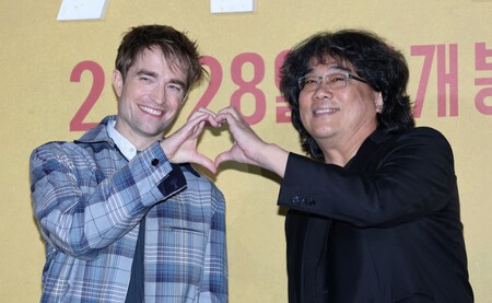 Robert Pattinson y Bong Joon-ho