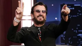 RING STARR CONFIRMA EN TV QUE BOB DYLAN LE ENSEÑÓ A FUMAR MARIHUANA