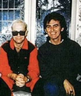 ELTON JOHN LLAMÓ EL SABIO DE LOS BEATLES A GEORGE HARRISON