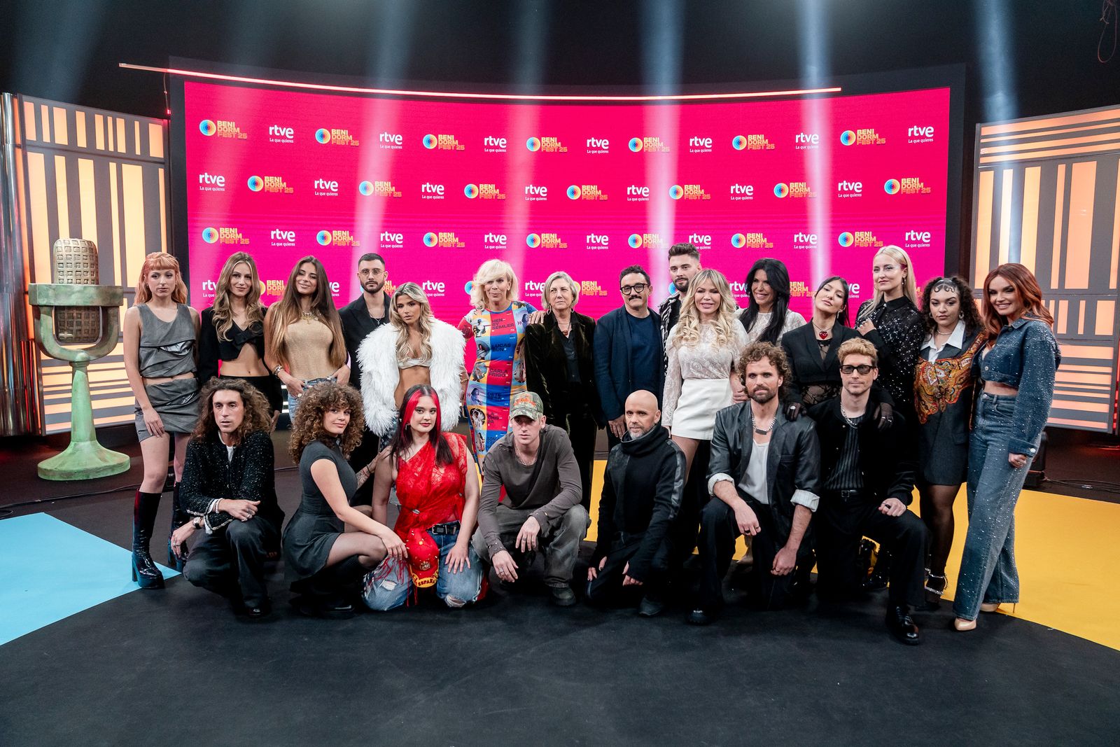 Presentación del Benidorm Fest 2025 con los 16 candidatos