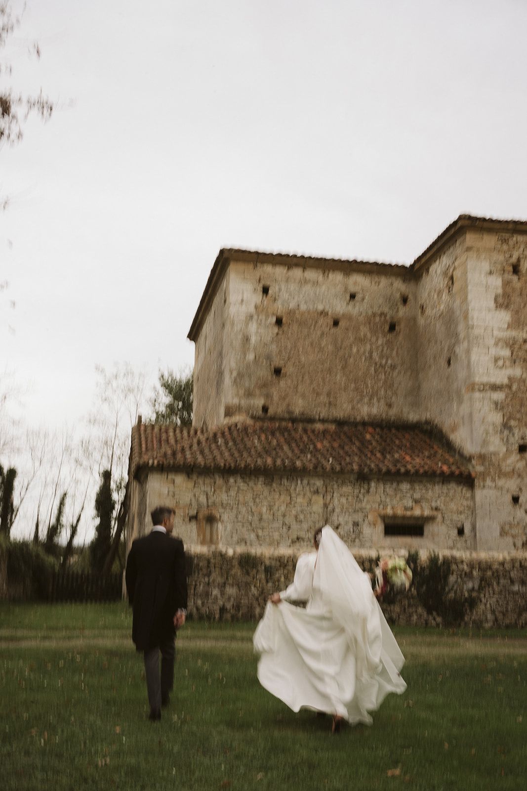 boda asturias palacio meres vestido novia castellar granados