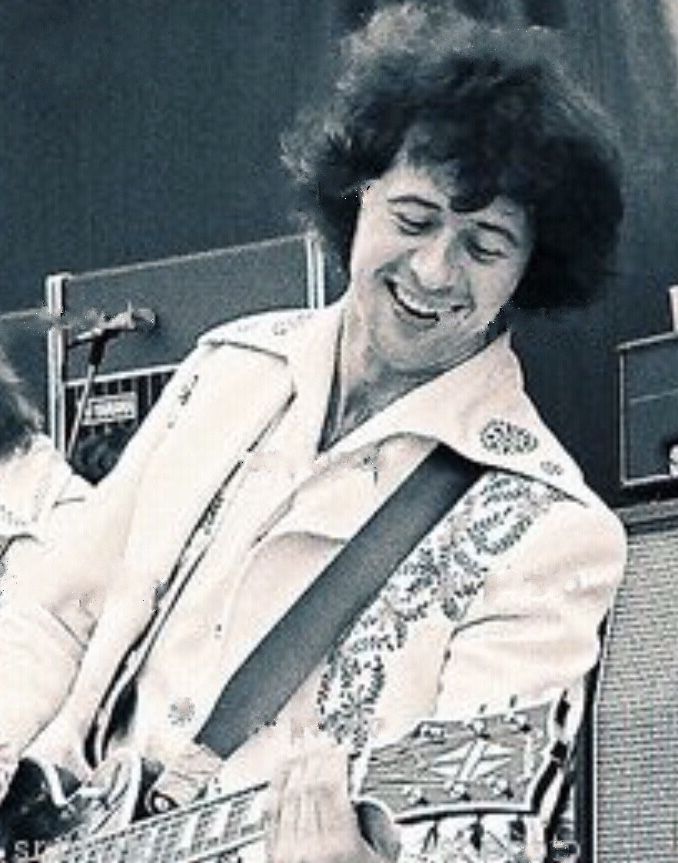 Pin by Joanna Morrison on Wayne | Rock concert, The osmonds, Osmond