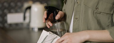 Hay que lavarlo una vez a la semana, pero nadie lo hace: es uno de los lugares más sucios de la cocina 