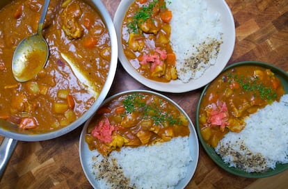 Cuando el arroz empapa la salsa sucede la magia