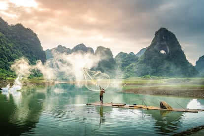 Pescadores en Tra Linh, Vietnam, otro de los destinos de ‘El gran viaje a través del paladar'.
