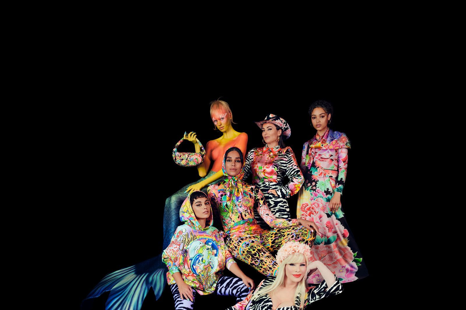 maria escote desigual