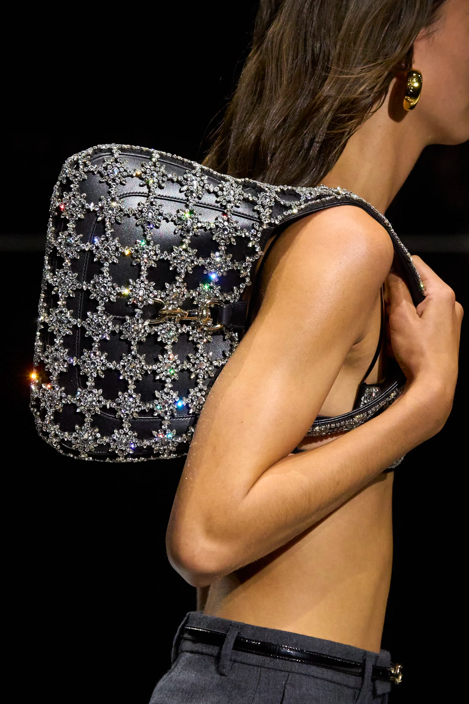 Bolso joya  es una tendencia de la primavera verano 2024 según Gucci