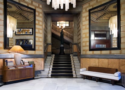 El vestíbulo del hotel Cotton House de Barcelona.