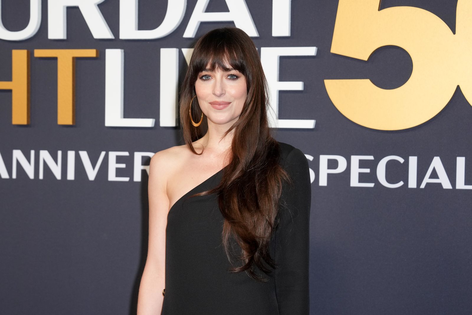 Dakota Johnson y el  secreto para tener el pelo ms largo y con volumen