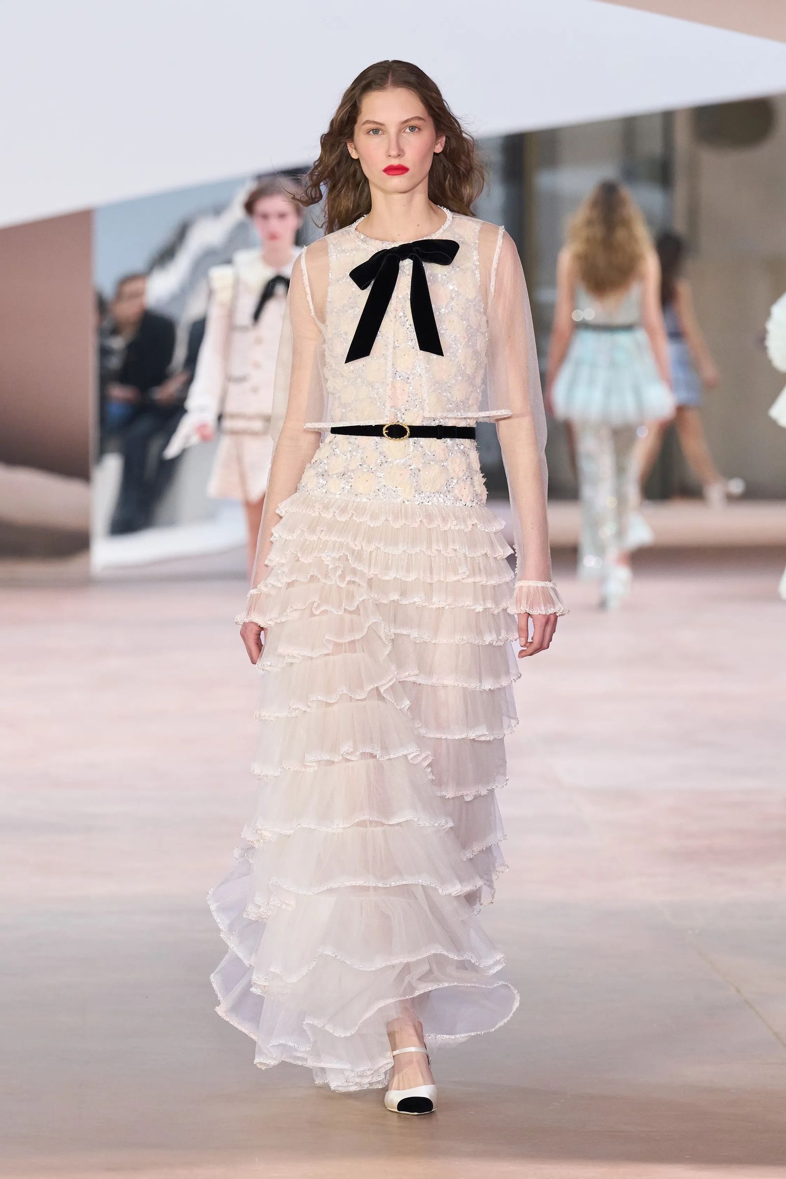 El cinturón fino es el complemento elegante y en tendencia que necesitas esta primavera 2025