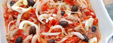 La ensalada perfecta para cenar se come en Murcia todo el año, se hace con una lata de tomate y es rica en proteínas 