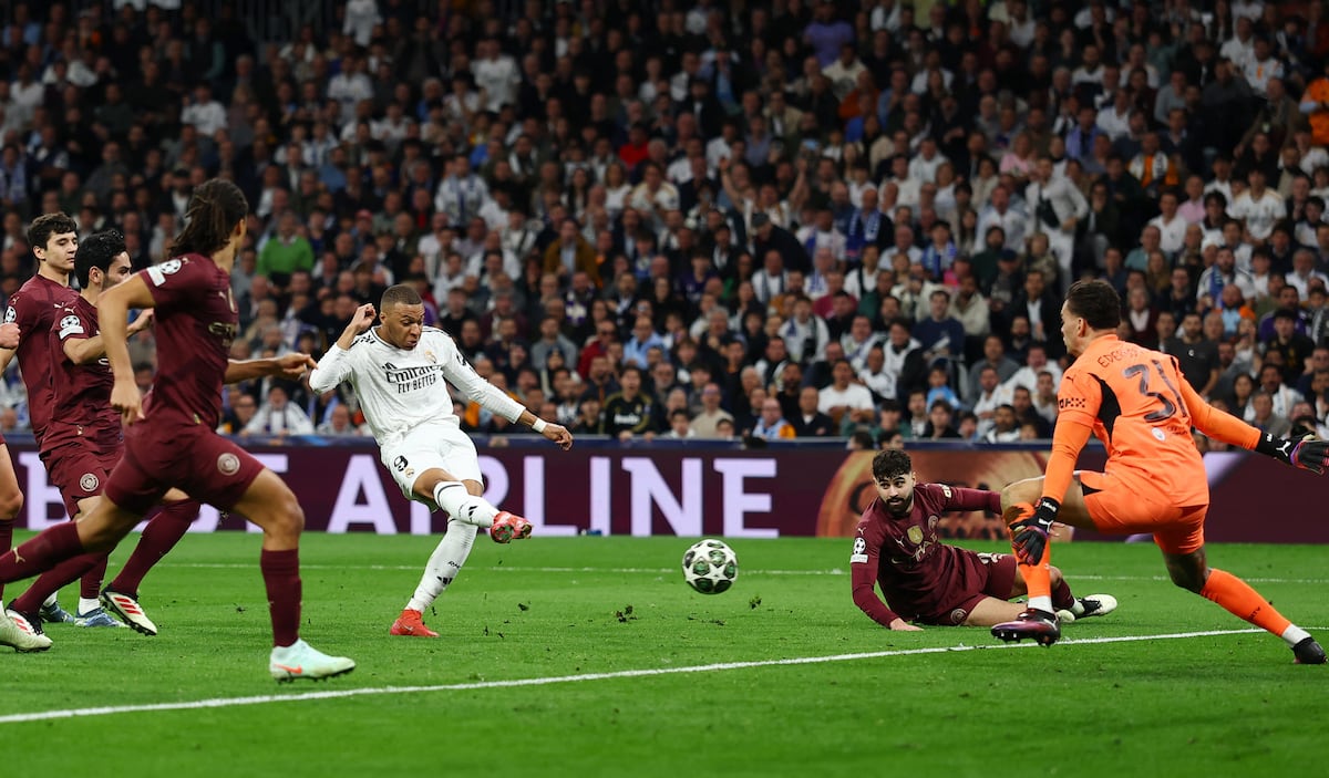 Mbappé marca su segundo gol al Manchester City en el Bernabéu.