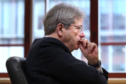 El excomisario europeo de Economía, Paolo Gentiloni, en la sede de la Comisión Europea en Madrid.