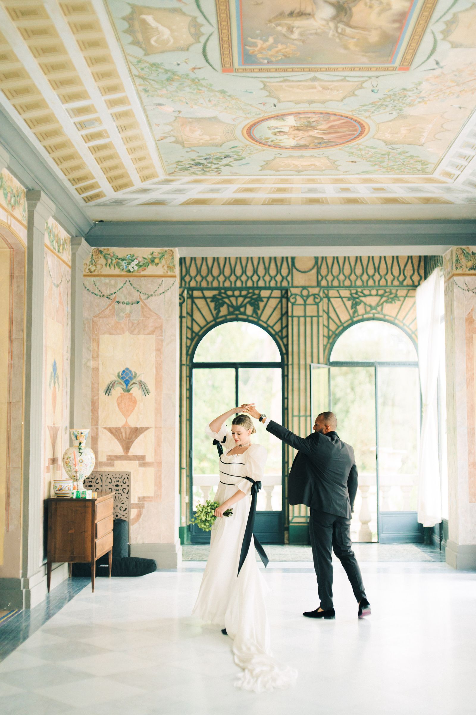 boda en Perugia decoración elegante vestido novia ins lacasa