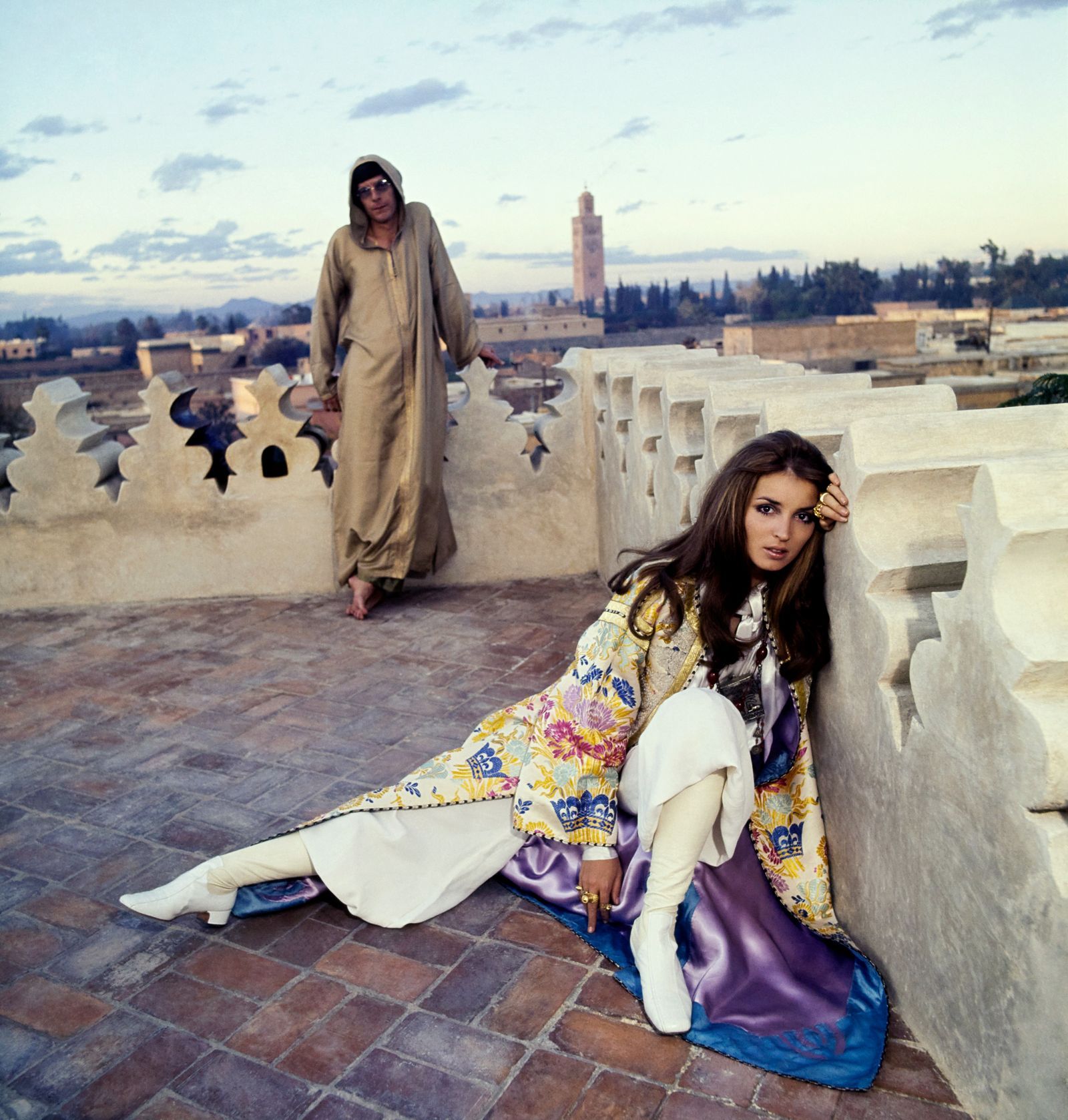 Talitha Getty en su casa en Marrakech en 1970.