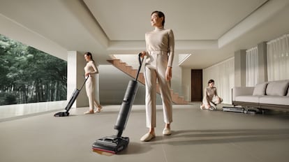 aspirador escoba Dreame con cabezal que se inclina hasta 180 grados.