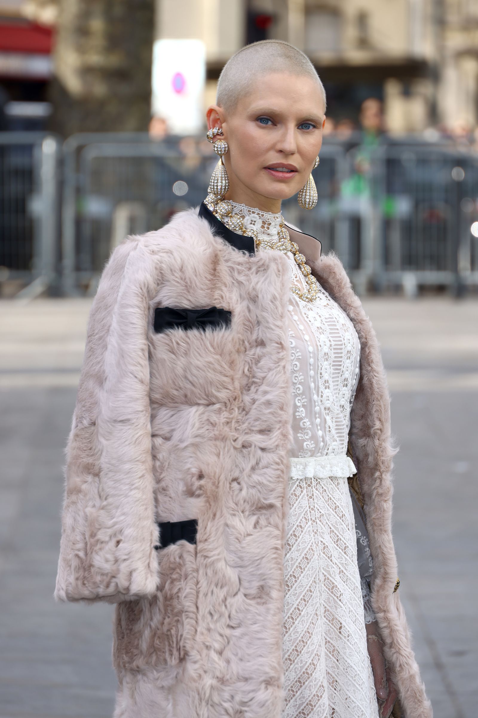 Bianca Balti en el desfile de Valentino 2025