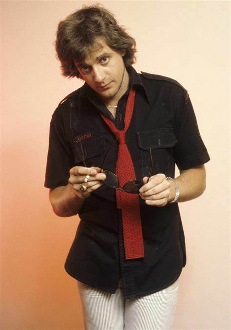 Eddie Money Dies at 70, Weeks After Announcing Esophageal Cancer Diagnosis