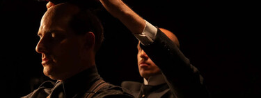 Esta serie es una auténtica barbaridad. Un biopic experimental que aborda el nacimiento del fascismo