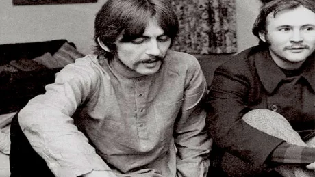GEORGE HARRISON RECHAZÓ FIRMAR A CROSBY ,STILLS , NASH PARA EL SELLO DE LOS BEATLES