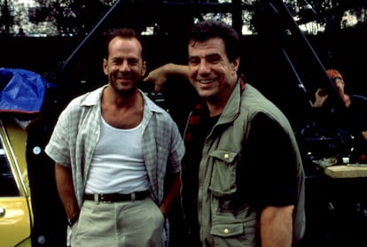 Bruce Willis y John McTiernan en 'Jungla de cristal: la venganza' (1995).
