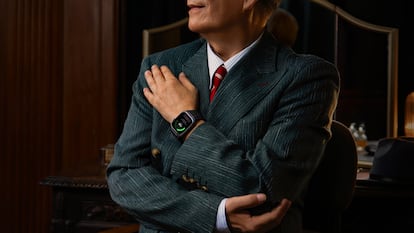 La correa de este HUAWEI Watch D2 esconde una bomba de aire inflable para monotorizar la presión arterial del usuario con la precisión de un tensiómetro médico.