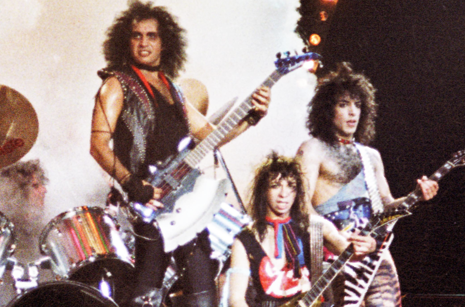 Kiss Performs Without Makeup for the First Time: Pop Culture Rewind