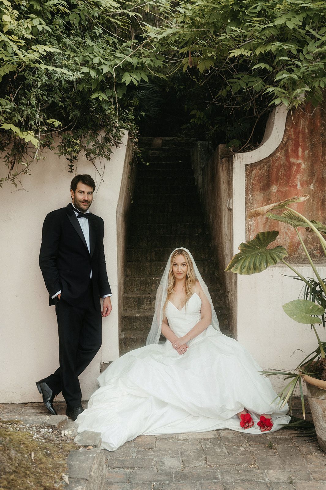 boda marbella molino del duque decoración vestido de novia danielle frankel