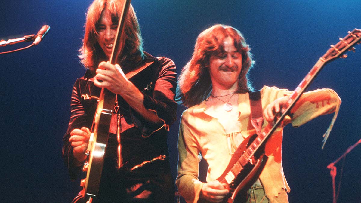 Vinyl Treasures: How Tom Scholz's Taste for the Extreme Made Boston's Debut a Stunner | GuitarPlayer